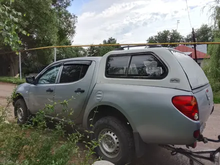 Mitsubishi L200 2011 года за 6 500 000 тг. в Алматы – фото 2