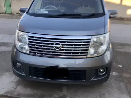 Nissan Elgrand 2006 года за 5 290 000 тг. в Актау – фото 2