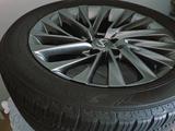Диски Lexus R18 с шинами YKOHAMA 235/55. Пробег 4 мес. за 450 000 тг. в Атырау – фото 2