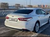 Toyota Camry 2019 года за 15 000 000 тг. в Актау – фото 2