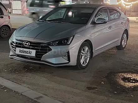 Hyundai Elantra 2020 года за 8 900 000 тг. в Уральск – фото 6