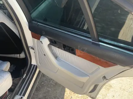 BMW 520 1991 года за 700 000 тг. в Астана – фото 10