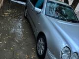 Mercedes-Benz E 320 1997 года за 2 700 000 тг. в Тараз – фото 5