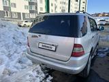 Mercedes-Benz ML 320 1999 годаfor2 800 000 тг. в Усть-Каменогорск – фото 4