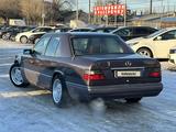 Mercedes-Benz E 280 1993 года за 2 550 000 тг. в Актобе – фото 5