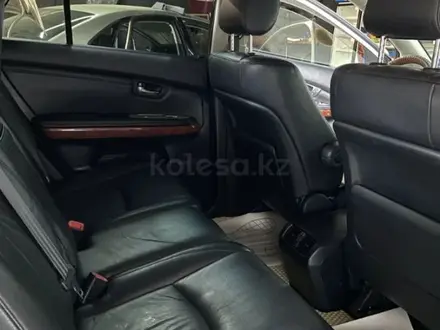 Lexus RX 300 2005 года за 7 450 000 тг. в Актобе – фото 4