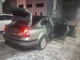 Volkswagen Passat 2002 года за 3 200 000 тг. в Астана – фото 5