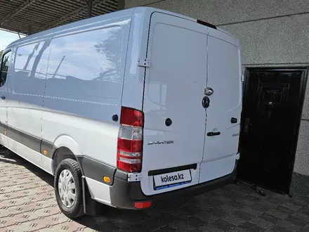 Mercedes-Benz Sprinter 2016 года за 14 200 000 тг. в Алматы – фото 4