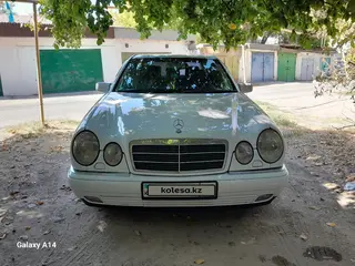 Mercedes-Benz E 280