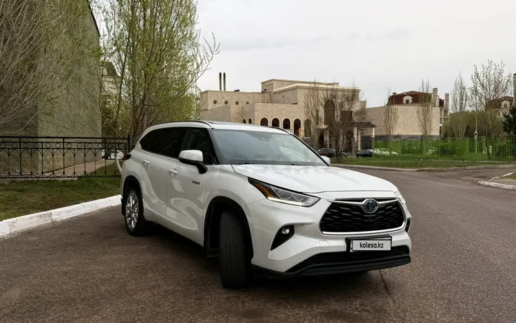 Toyota Highlander 2021 года за 23 700 000 тг. в Астана