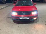 Volkswagen Passat 2000 годаүшін2 300 000 тг. в Уральск