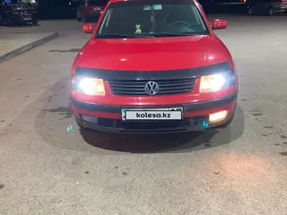 Volkswagen Passat, 2000
