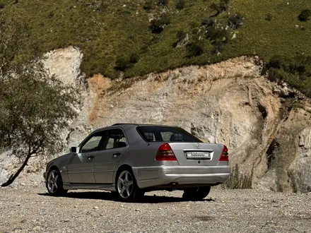 Mercedes-Benz C 180 1997 года за 2 850 000 тг. в Астана – фото 13