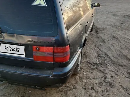 Volkswagen Passat 1995 года за 1 700 000 тг. в Уральск – фото 3