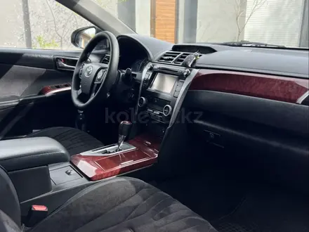 Toyota Camry 2013 года за 8 500 000 тг. в Актобе – фото 13