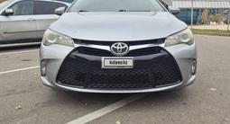 Toyota Camry 2016 года за 9 200 000 тг. в Алматы – фото 2