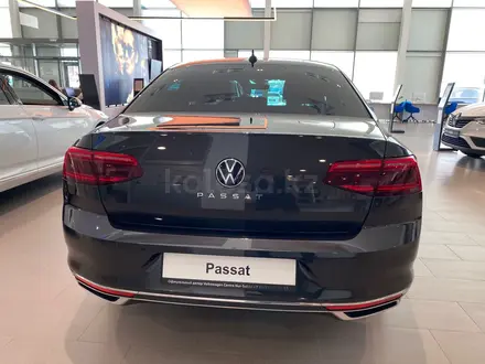 Volkswagen Passat 2022 года за 17 730 000 тг. в Астана – фото 6