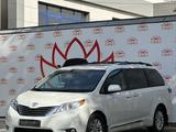 Toyota Sienna 2014 годаfor14 000 000 тг. в Шымкент