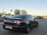Volkswagen Passat 2006 годаүшін3 100 000 тг. в Караганда – фото 4