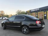 Volkswagen Passat 2006 годаүшін3 100 000 тг. в Караганда – фото 5