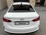 Hyundai Accent 2021 года за 7 200 000 тг. в Караганда – фото 4