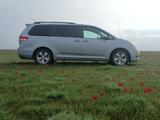 Toyota Sienna 2014 года за 9 500 000 тг. в Сайхин – фото 2