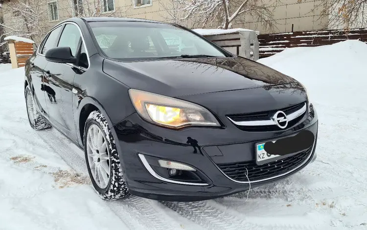 Opel Astra 2012 годаүшін5 500 000 тг. в Астана