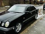 Mercedes-Benz E 200 1999 годаүшін2 500 000 тг. в Атырау – фото 4