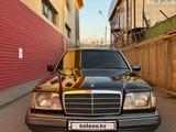 Mercedes-Benz E 280 1994 годаүшін2 700 000 тг. в Алматы