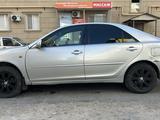 Toyota Camry 2002 годаfor3 800 000 тг. в Актау – фото 4