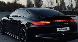 Porsche Panamera 2018 года за 65 000 000 тг. в Астана – фото 2