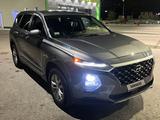 Hyundai Santa Fe 2018 года за 7 700 000 тг. в Актобе