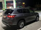 Hyundai Santa Fe 2018 года за 7 700 000 тг. в Актобе – фото 5