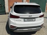 Hyundai Santa Fe 2020 года за 15 000 000 тг. в Астана – фото 2