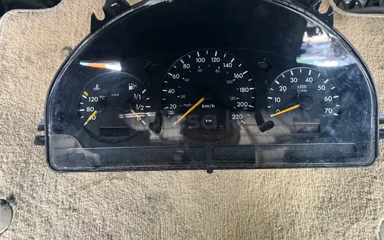 Панель приборов щиток w163 за 35 000 тг. в Алматы