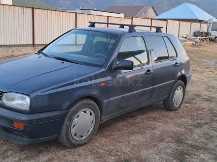 Volkswagen Golf 1995 года за 2 300 000 тг. в Алматы