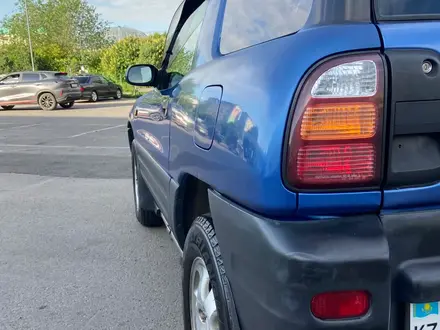 Toyota RAV4 1995 года за 2 600 000 тг. в Алматы – фото 9