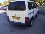 Volkswagen Transporter 2002 годаүшін3 700 000 тг. в Караганда – фото 2