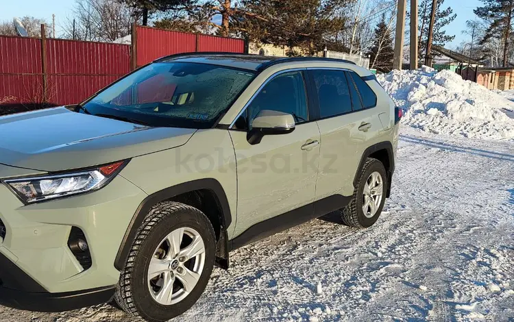 Toyota RAV4 2019 года за 14 900 000 тг. в Павлодар