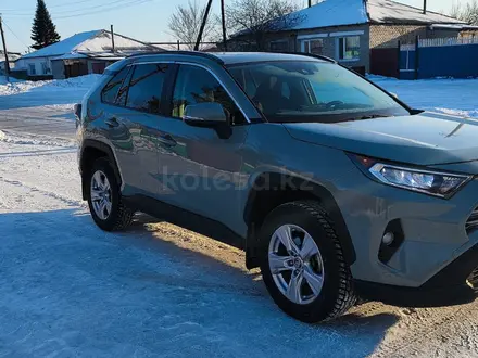 Toyota RAV4 2019 года за 14 900 000 тг. в Павлодар – фото 3