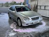Mercedes-Benz C 240 2000 года за 2 200 000 тг. в Караганда – фото 4