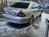Mercedes-Benz C 240 2000 года за 2 200 000 тг. в Караганда – фото 2