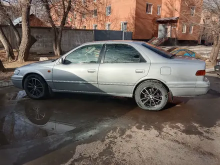 Toyota Camry Gracia 1998 года за 3 500 000 тг. в Павлодар – фото 2