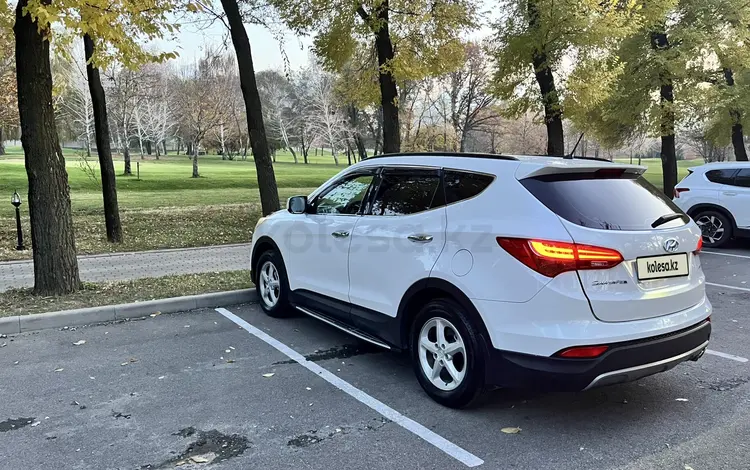 Hyundai Santa Fe 2014 годаүшін9 650 000 тг. в Алматы