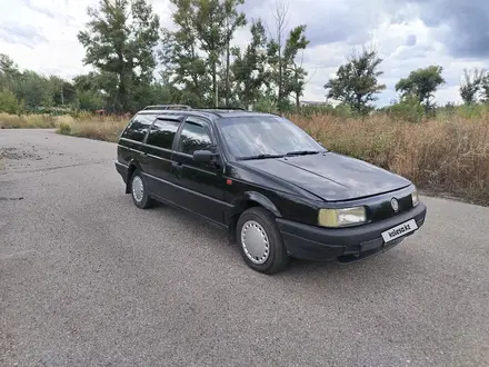 Volkswagen Passat 1993 года за 1 650 000 тг. в Усть-Каменогорск – фото 2