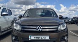 Volkswagen Tiguan 2015 года за 6 700 000 тг. в Астана