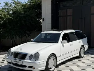 Mercedes-Benz E 55 AMG