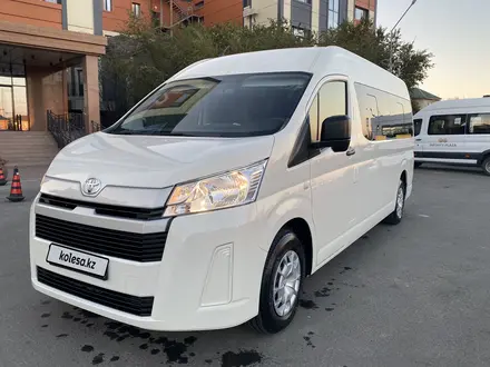 Toyota Hiace 2022 года за 25 000 000 тг. в Атырау