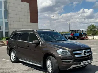 Mercedes-Benz GL 400
