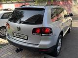 Volkswagen Touareg 2007 года за 7 900 000 тг. в Алматы – фото 4